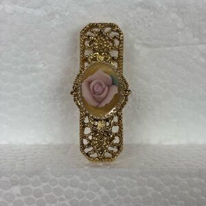 💥 Clearance Sale! Gold-Tone Pink Floral Filigree Brooch
